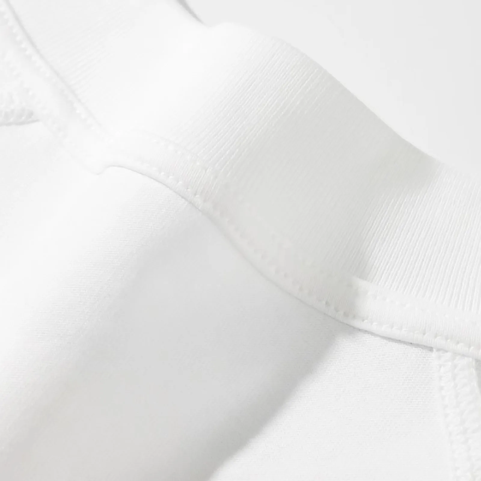 T-shirt Pleasures x Daft Punk  - Streetwear Brand Collaborations recensione e prezzo