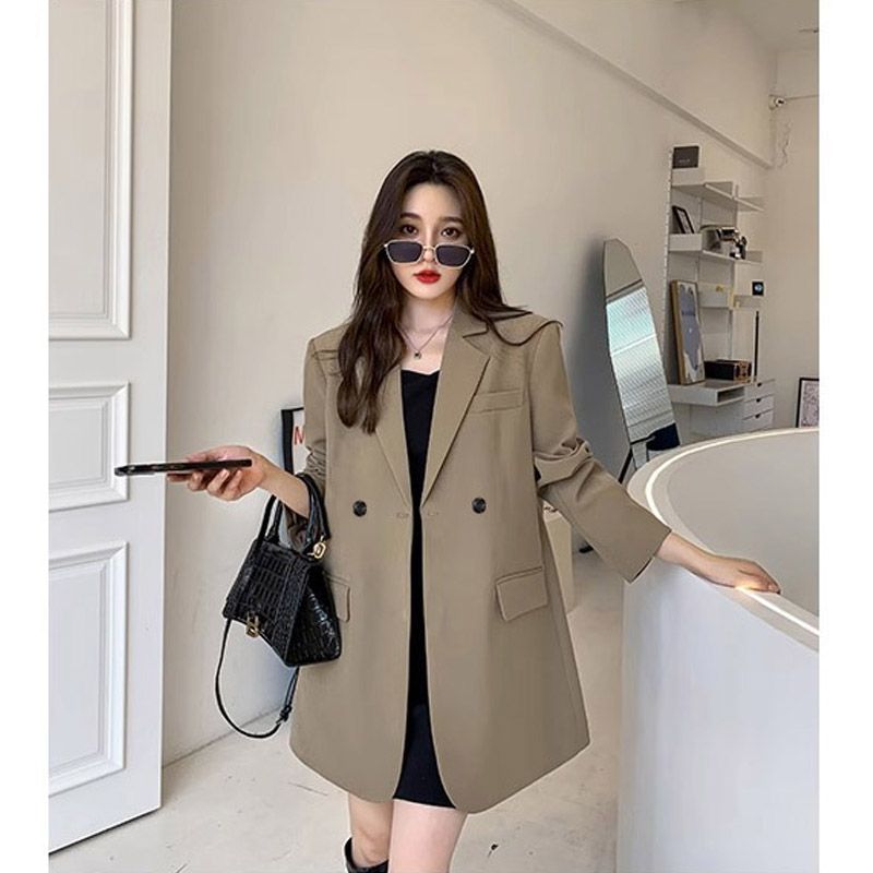 Giacca da donna nera di marca  - Women Streetwear Brand recensione e prezzo